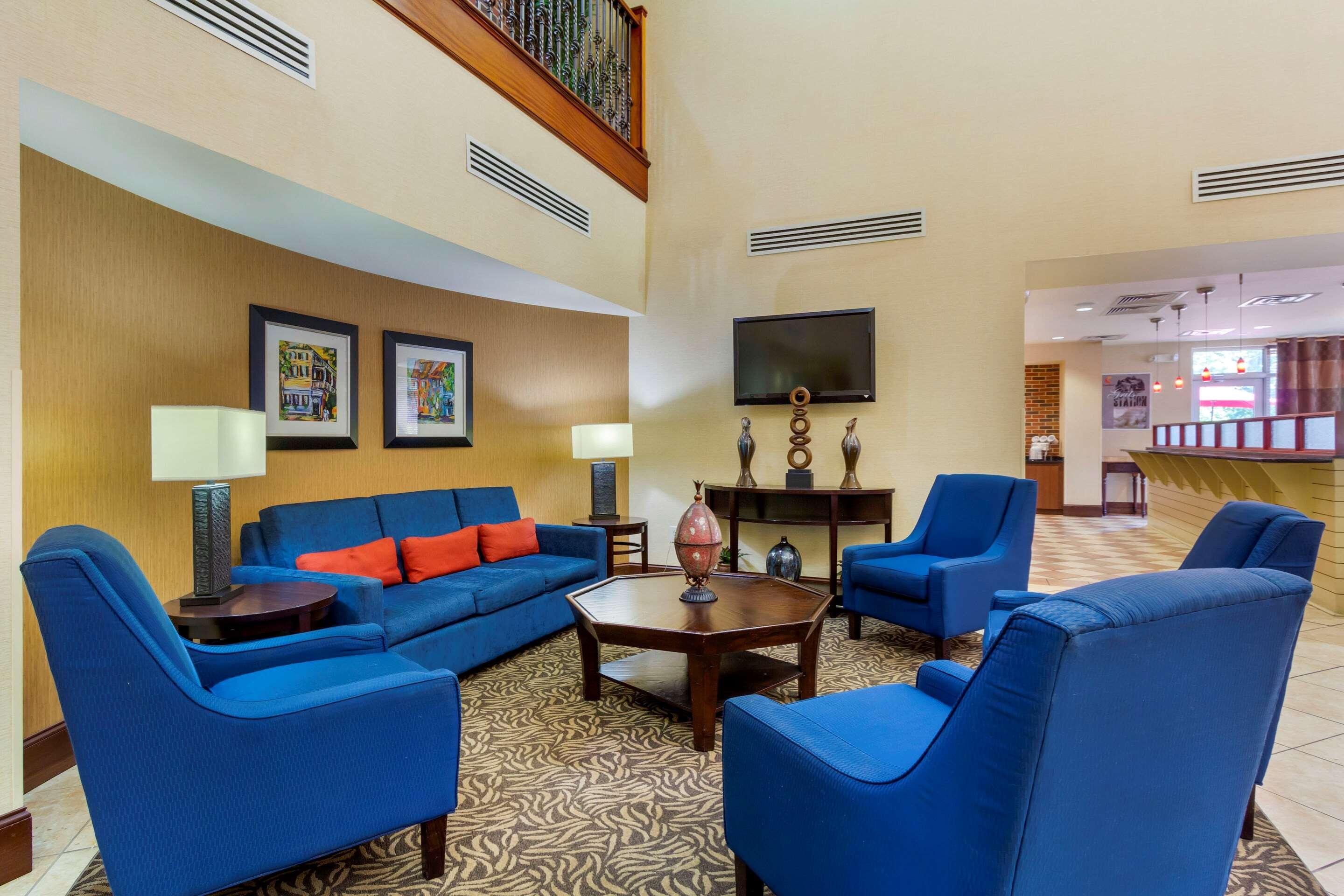 Comfort Suites Charleston West Ashley Zewnętrze zdjęcie